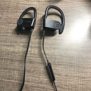 Beats wireless earbuds